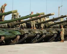 Курям на сміх: Захарченко замахнувся на техніку ЗСУ