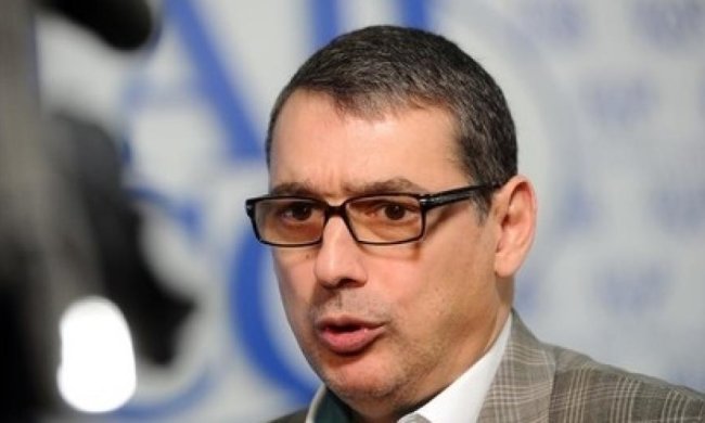 Російський тренер програв шевелюру у суперечці