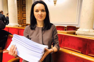 Скандальний законопроект ринку землі залишив нардепів без роботи, подробиці