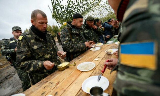 Почетная должность: фронтовой повар поделился своими секретами