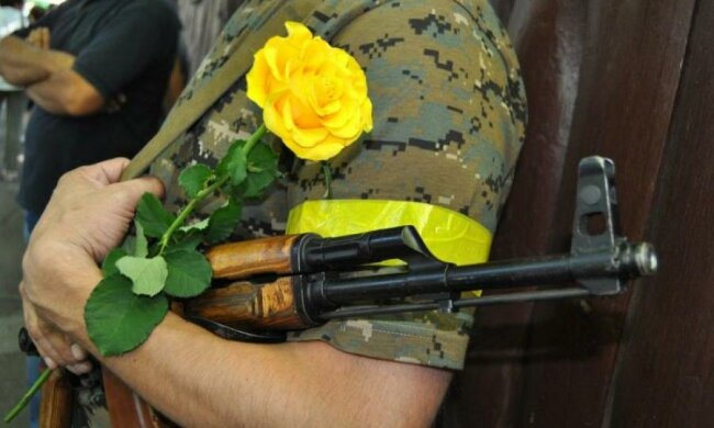 Кровавое лицо войны: Украина потеряла лучших сыновей на передовой