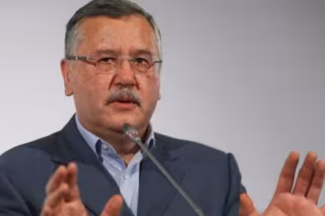 Гриценко, - Воєнний стан так і не введений