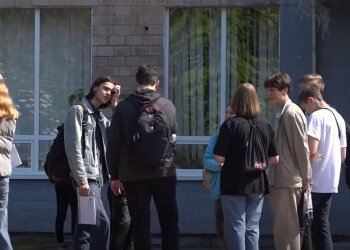 Скрін, відео YouTube студент