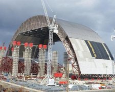 Будівництво саркофагу над ЧАЕС зняли безпілотником (відео)