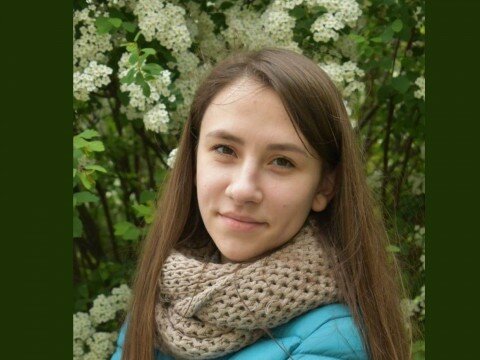 На Киевщине ищут девушку с солнечной улыбкой, копы молят о помощи: "Вышла из дома и больше ее не видели"