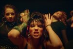 Мишель Андраде, скриншот из YouTube