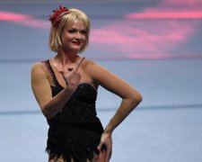 Гола російська депутатка переплюнула Кабаєву: фото 18+