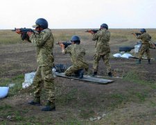 Під Києвом українські солдати підірвалися на невідомому предметі