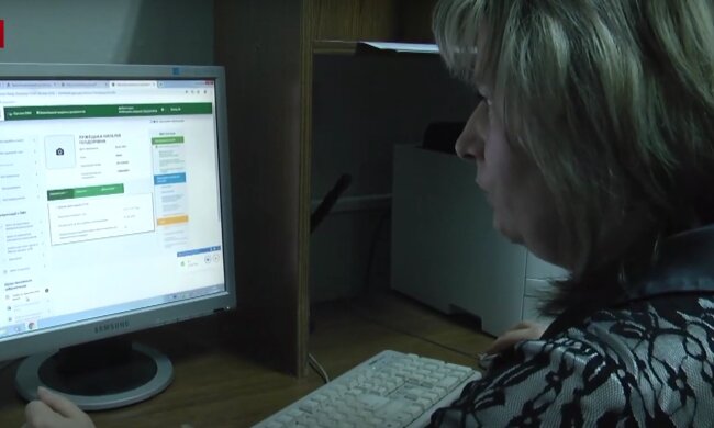 Оформлення пенсії онлайн. Фото: скрін youtube