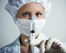 Вакцинация в Украине: у Супрун развеяли самый популярный миф