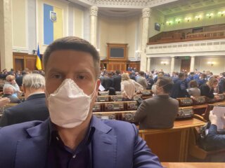Алексей Гончаренко: биография и досье, компромат, скриншот из Фейсбук