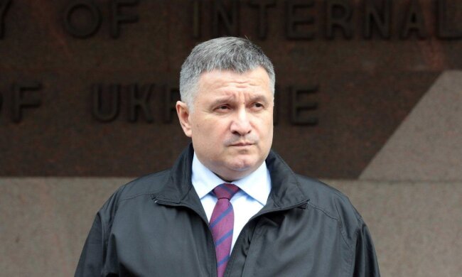 Главное за день пятницы 20 сентября: отмена субсидий, подножка Авакову и новый способ растаможки "евроблях"