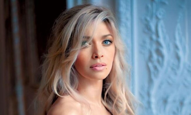 Віра Брежнєва здивувала всіх "рожевою" фотосесією (фото)