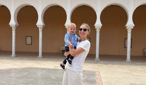 Катя Репяхова із сином, фото з Instagram