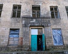 Розбитий будинок, скріншот: YouTube