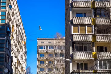 У столиці чоловік купив квартиру з моторошним "сюрпризом": перед продажею "забули" викликати катафалк