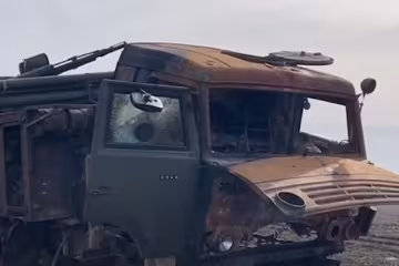 На Миколаєві сміливий 78-літній українець підпалив ворожий "Град" бандеро-смузі: "Не хотіли нікуди брати"