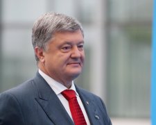 Єхидний Порошенко під час отримання автокефалії підриває мережу: твоє обличчя, коли підписали Томос