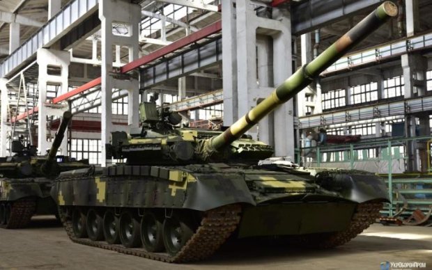 Украинские десантники похвастались новенькими танками: видео