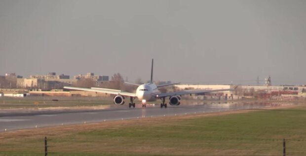 Самолет, фото: скриншот из видео