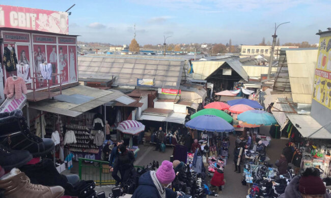 Рынки Хмельницкого наплевали на карантин, полиция закрыла глаза - Семчишин разрешает