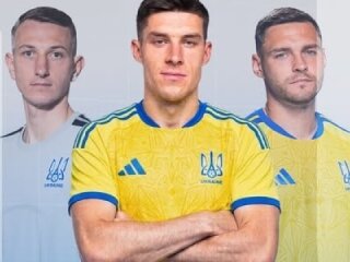 Збірна України з футболу
