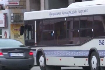 Запорожских пенсионеров поставили "на счетчик" в маршрутках
