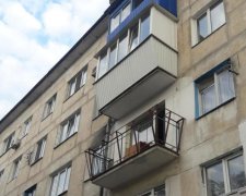 Дивний голий киянин вирішив, що вміє літати, але щось пішло не так