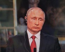 Обламався і переминався: користувачі потролили вираз обличчя Путіна на зустрічі з Макроном