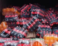 СБУ позбавила «ДНР» великої партії алкоголю і свинини (фото)