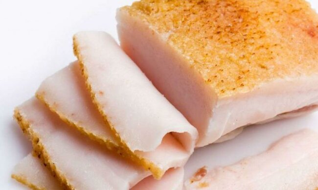 Зі своїм салом до Криму не їздять: росіяни потрошать сумки туристів