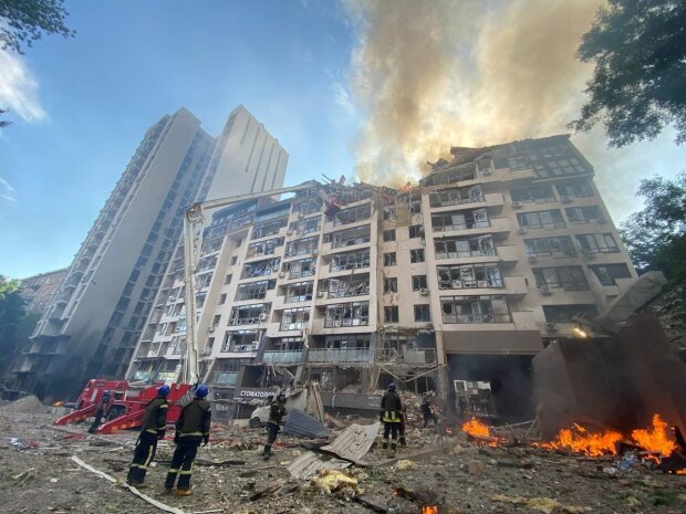 Зруйнований будинок у Києві, фото з Telegram