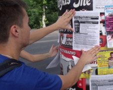 Расклейщик объявлений выстрелил в активиста в России