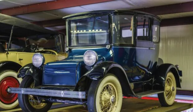 Detroit Electric Model 57, фото: RM Sotheby's