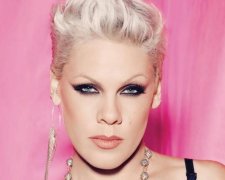 Pink стала найкрасивішою жінкою року