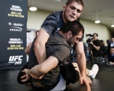 У дитинстві російський боєць UFC навчався боротьбі на ведмедях