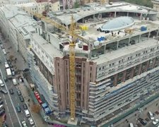 Унікальні кадри вічної реконструкції ЦУМу на Хрещатику (фото)