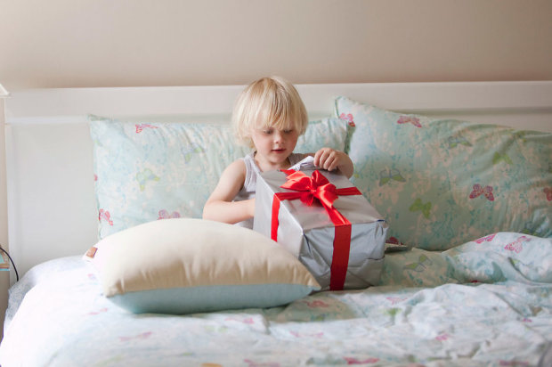 День святого Миколая 2018: найкращі подарунки дітям під подушку