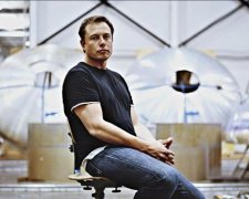 Ілон Маск відмовився викуповувати Tesla