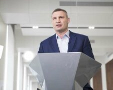 Ни медиков, не кроватей: Кличко срочно обратился к Шмыгалю из-за коронавируса