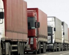 Росія відновила автоперевезення з Україною