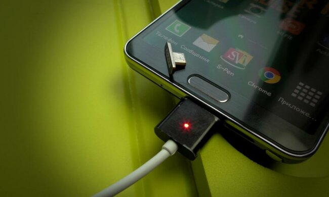 Как утроить заряд смартфона