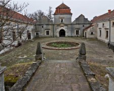 Свірзький замок: місце, яке оточене легендами і загадками