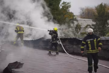 Пожежа на складі, пожежники, фото: ДСНС Одещини