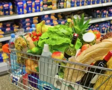 Хлеб в супермаркете: цены растут до 40 гривен