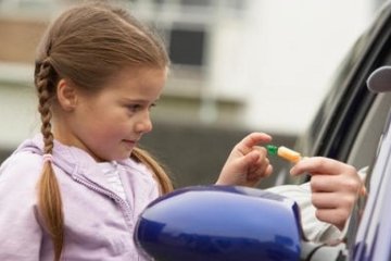 Дети не доверяют уродливым людям
