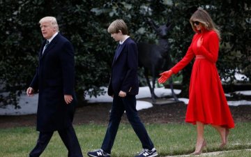 Трамп підгорає: мережу потішив кумедний день народження президента США 