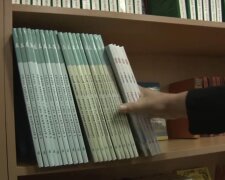 Нові підручники: фото скрін Ютуб