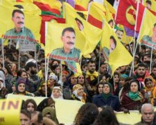 Тысячи курдов митинговали против Эрдогана в Германии