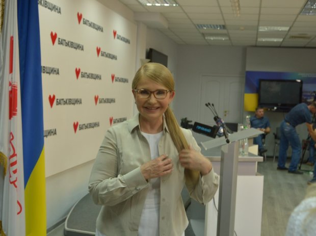 Тимошенко терміново звернулася до Зеленського та Вакарчука: чи буде коаліція із "Голосом" та "Слугою народу"